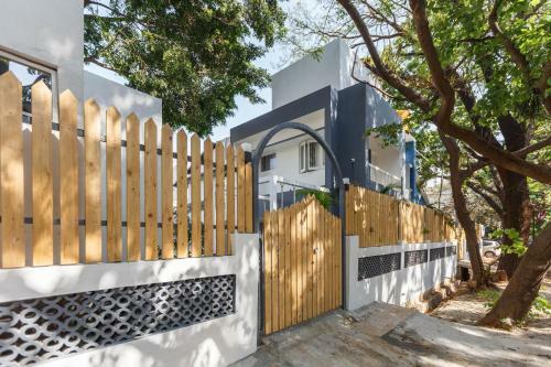 Woke Hostel Indiranagar