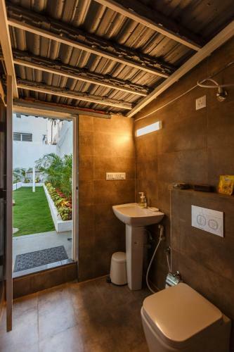 Woke Hostel Indiranagar