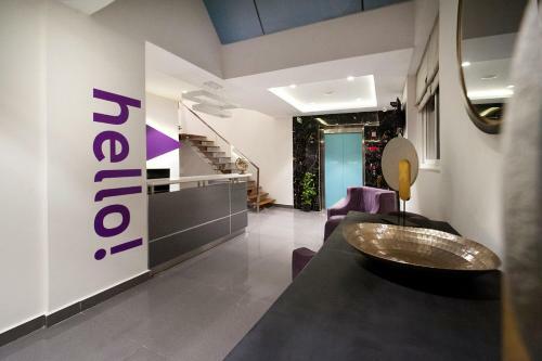 Hotel Purple Cloud Downtown