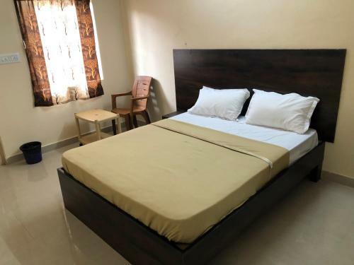 Hotel Veekay Regency Lodge