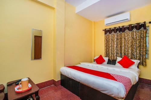 Oyo 23032 Hotel Mayur Paradise