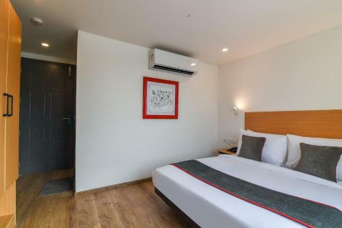 Hotel Oyo Townhouse 255 Indiranagar Double Road
