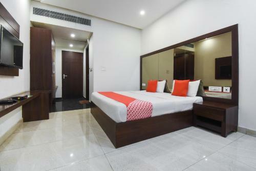 Hotel Oyo 76367 Grand Punjab