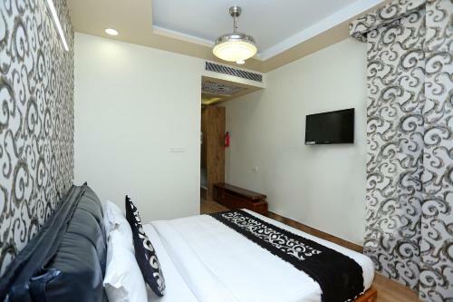 Capital O 16639 Hotel Shri Pushpraj