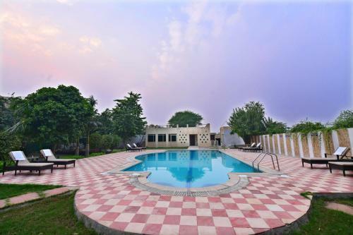 Hotel Pride Kadamb Kunj Resort Bharatpur