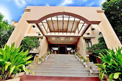 Hotel Pride Kadamb Kunj Resort Bharatpur