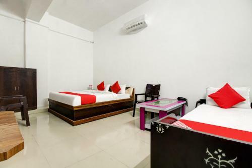 Oyo 68974 Hotel Pratap Plaza