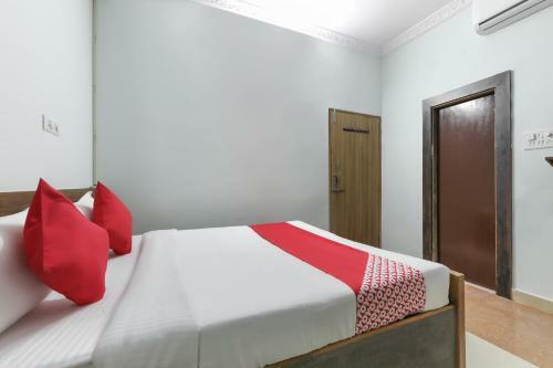 Oyo 47603 Hotel Sandalwood Vibes