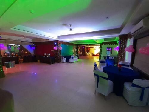 Lal Qila Hotel