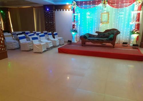 Lal Qila Hotel