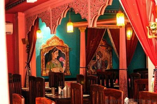 Lal Qila Hotel
