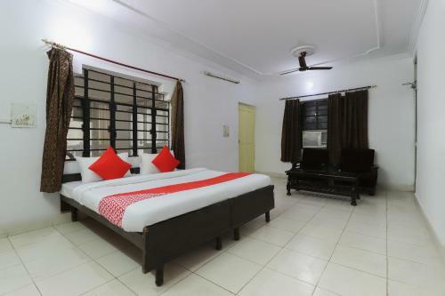 Oyo 45582 Hotel Shri Tirupati