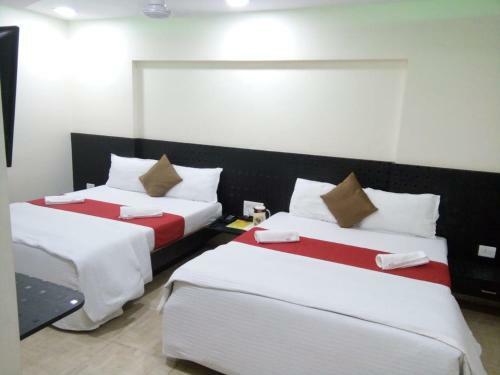 Hostal Hotel Terminus Square
