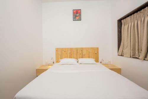 Nap Manor Hostels