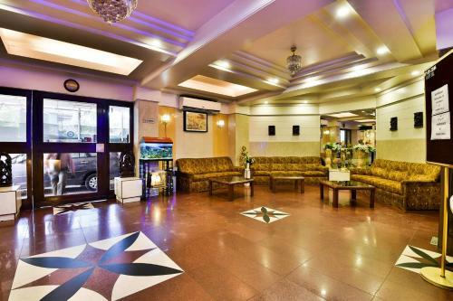Hotel Collection O 561 Marol Naka Metro Station