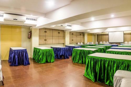 Hotel Collection O 561 Marol Naka Metro Station