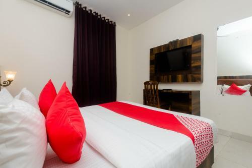 Hotel Oyo 24293 Amana International