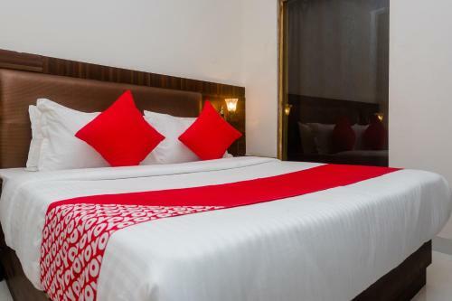 Hotel Oyo 24293 Amana International