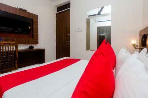 Hotel Oyo 24293 Amana International