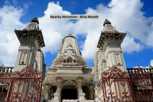 Hotel Silverkey Executive Stays 38545 Stay Hub Bhawanipur