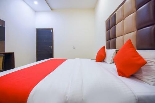 Hotel Oyo 70057 Pulp Resort Nayagaon