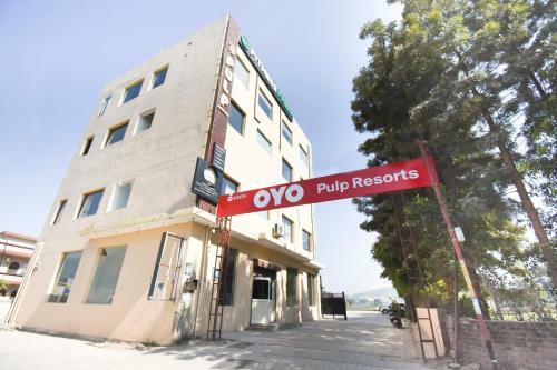 Hotel Oyo 70057 Pulp Resort Nayagaon