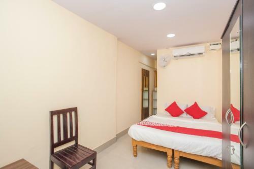 Hotel Oyo 15818 Om Sai Residency