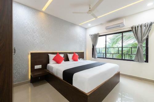 Capital O 41866 Hotel Metro Palace