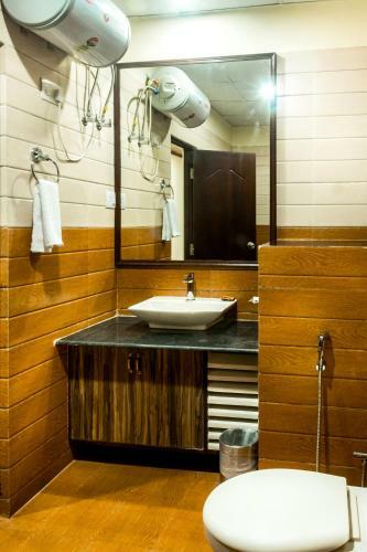 Tin Tin Boutique Hotel By Sumi Yashshree