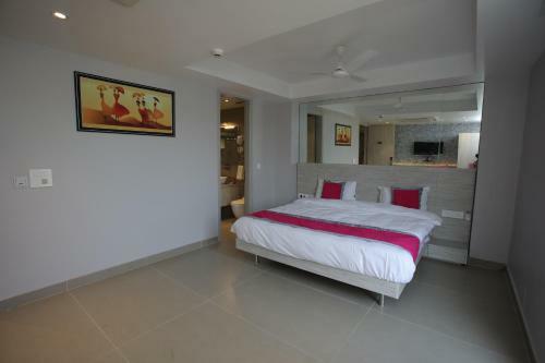 Hotel Kailash Plaza