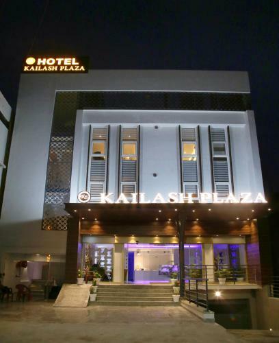Hotel Kailash Plaza