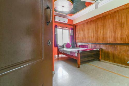 Hotel Oyo 22101 Shree Raksha Comfort