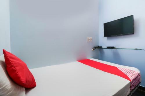 Hotel Oyo 22101 Shree Raksha Comfort