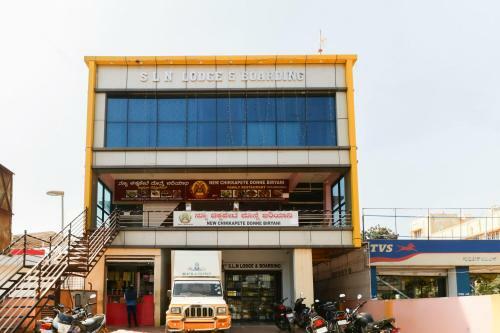 Hotel Oyo 22101 Shree Raksha Comfort