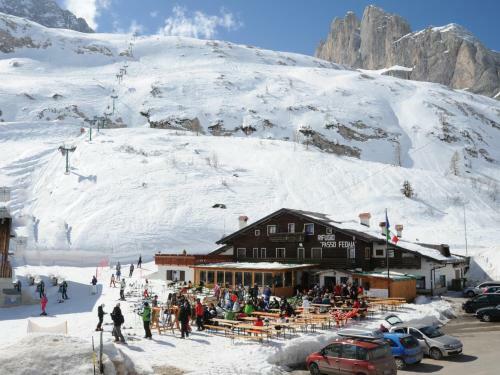 Hostal Rifugio Fedaia