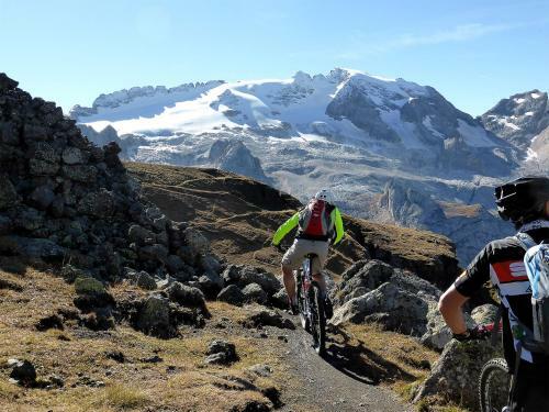 Hostal Rifugio Fedaia
