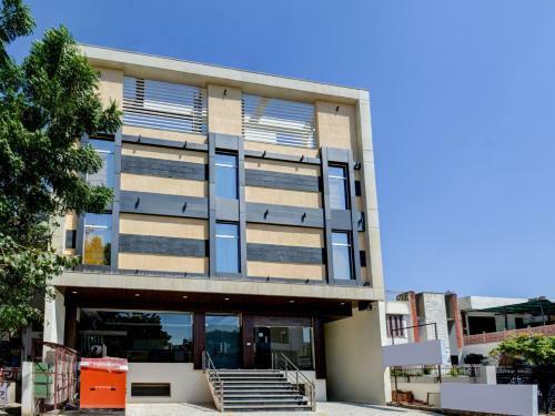 Hotel Oyo 36021 Diamond Guest House
