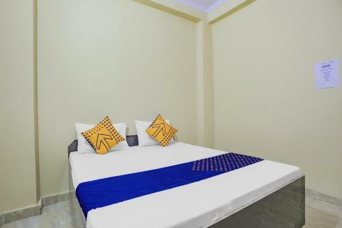 Spot On 76153 Hotel Golden Blue Heart