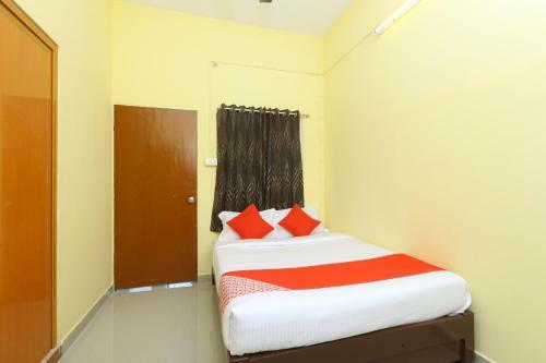 Hotel Oyo 15480 West Wood Residency