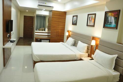 Hotel Sapphire Inn