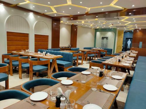 Hotel Sapphire Inn