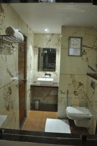 Hotel Sapphire Inn