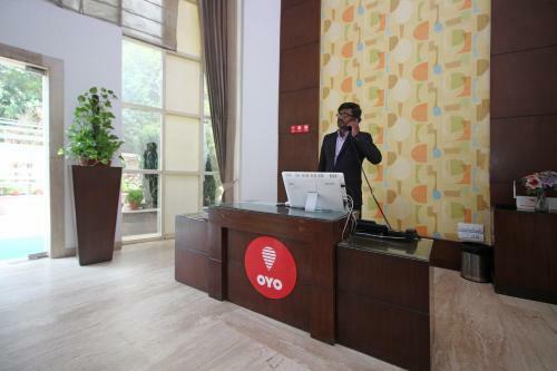Oyo 23472 Tsi Hotels