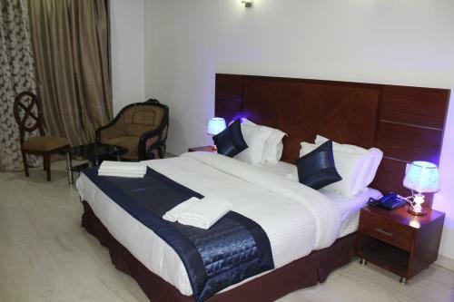 Royal Grand Hotel