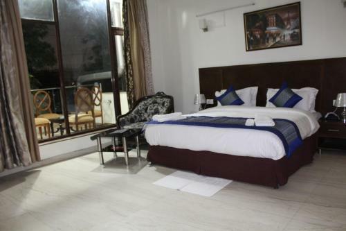 Royal Grand Hotel