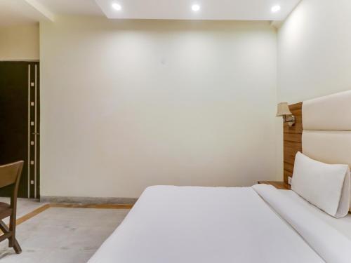 Hotel Oyo 78560 Collection O Siris Road Dlf Phase 3