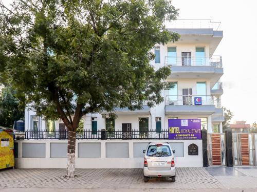 Hotel Oyo 78560 Collection O Siris Road Dlf Phase 3