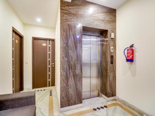 Hotel Oyo 78560 Collection O Siris Road Dlf Phase 3