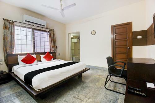 Hotel Capital O 77334 Halcyon Jubilee