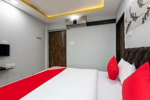 Oyo 48328 Hotel Happy Stay